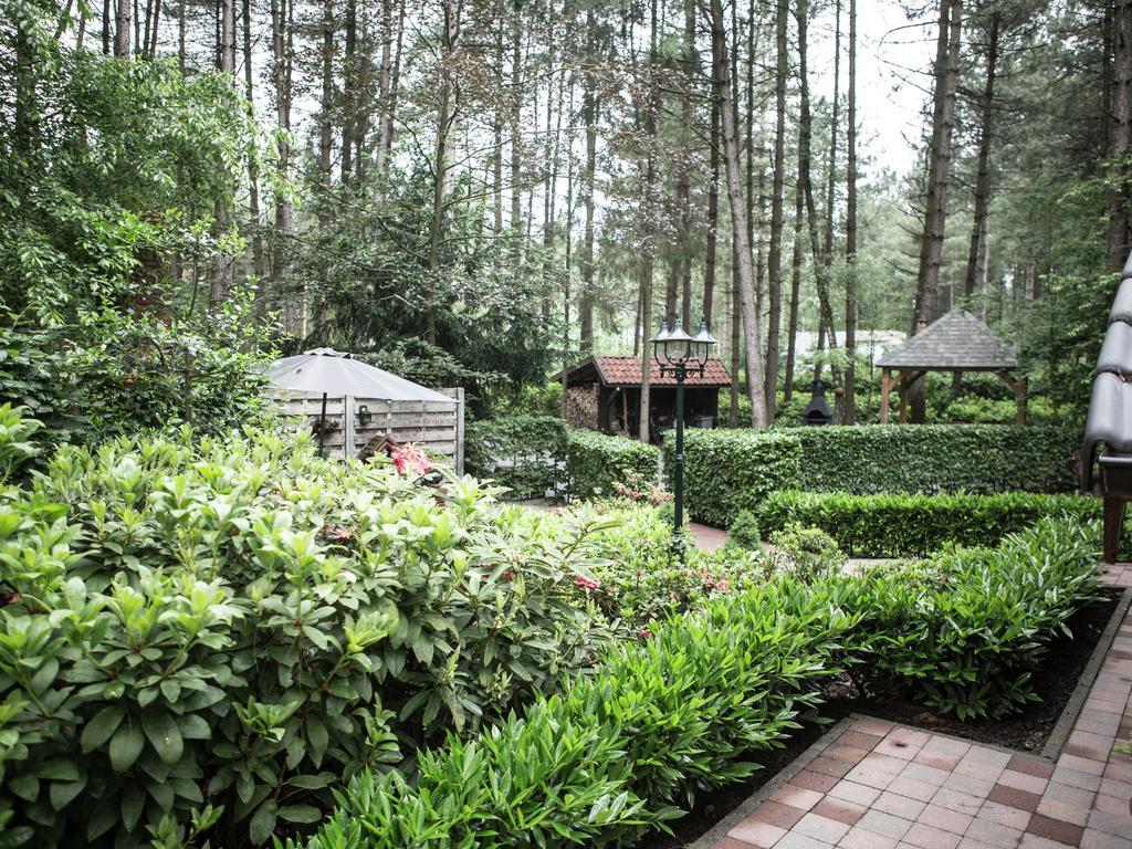Luxurious Chalet In Oud Turnhout With Large Garden Villa Oud-Turnhout Buitenkant foto