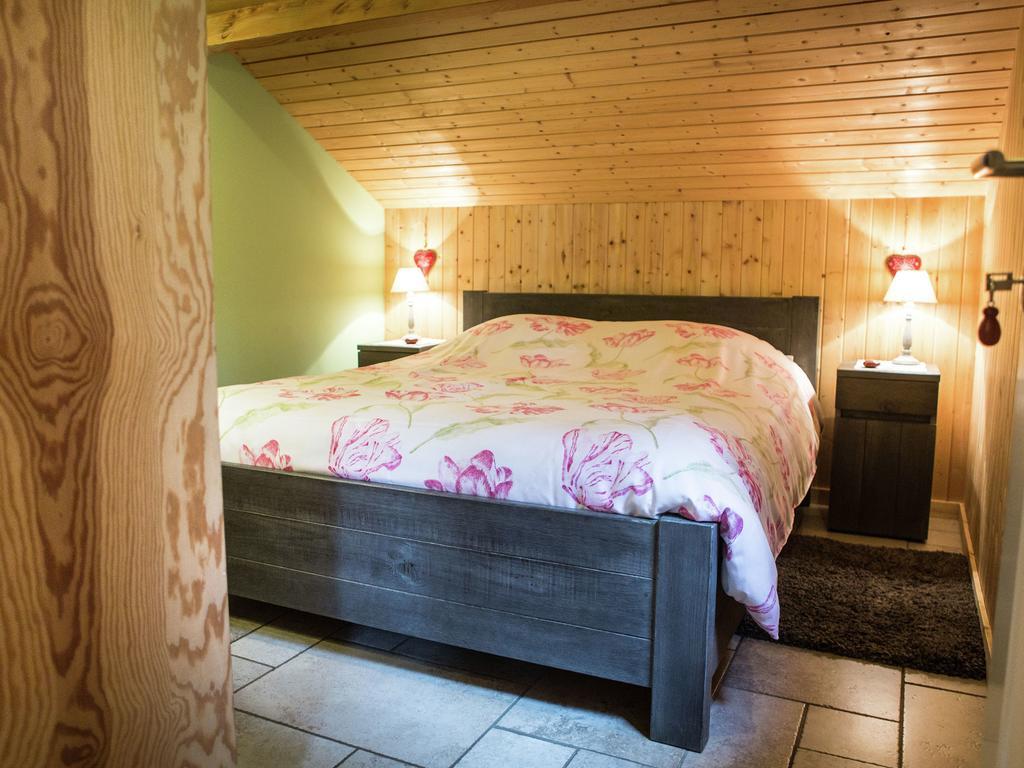 Luxurious Chalet In Oud Turnhout With Large Garden Villa Oud-Turnhout Buitenkant foto